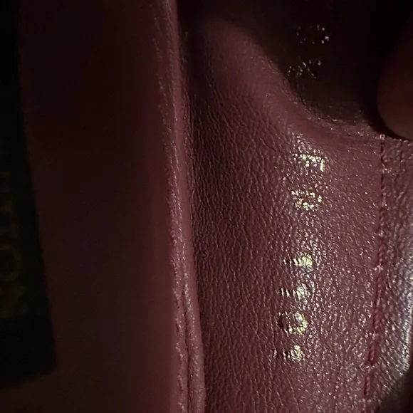 Relisted - Louis Vuitton shoes Size 9, soft Epi printed Leather Mauve Oxford Ba… - Picture 10 of 10